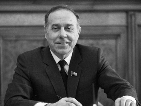 Akşin Osmanov: Ulu Öndər Heydər Əliyev və müasir Azərbaycan dövlətçiliyinin başlanğıcı